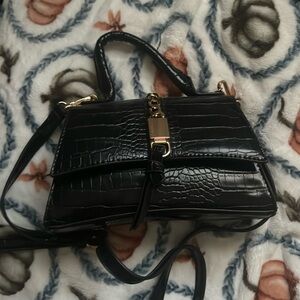 FASHIONOVA HANDBAG/CROSSBODY